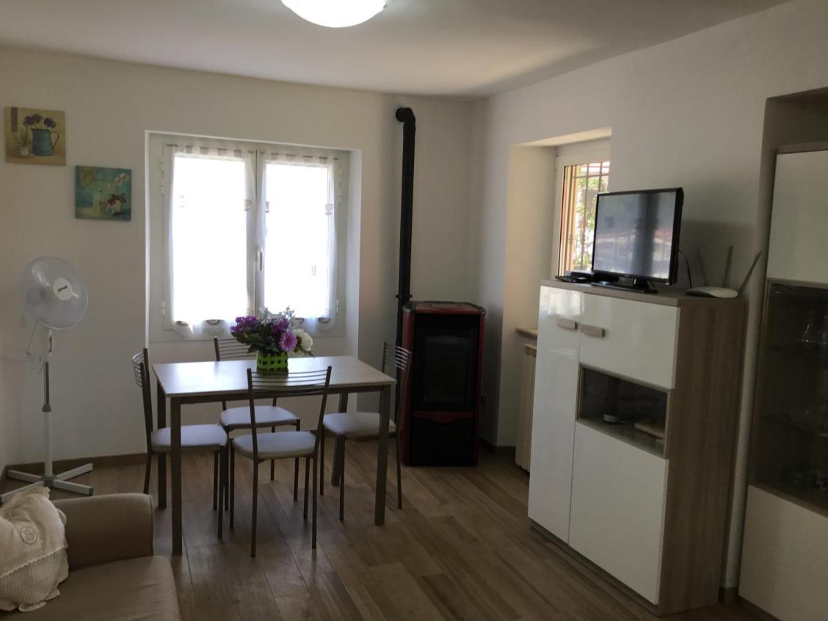 Casa Ginni Con Piscina E Giardino Caravonica Buitenkant foto