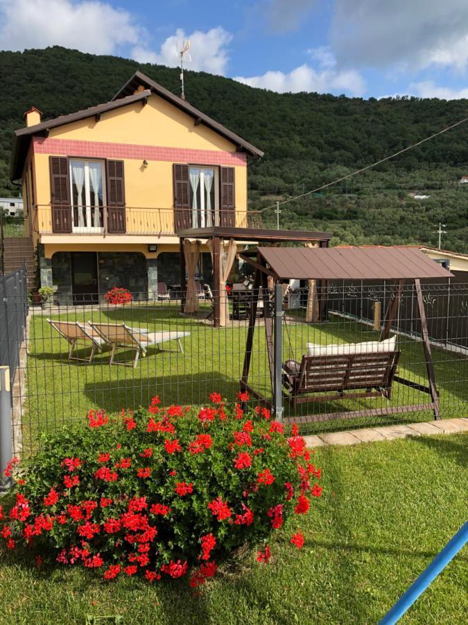 Casa Ginni Con Piscina E Giardino Caravonica Buitenkant foto