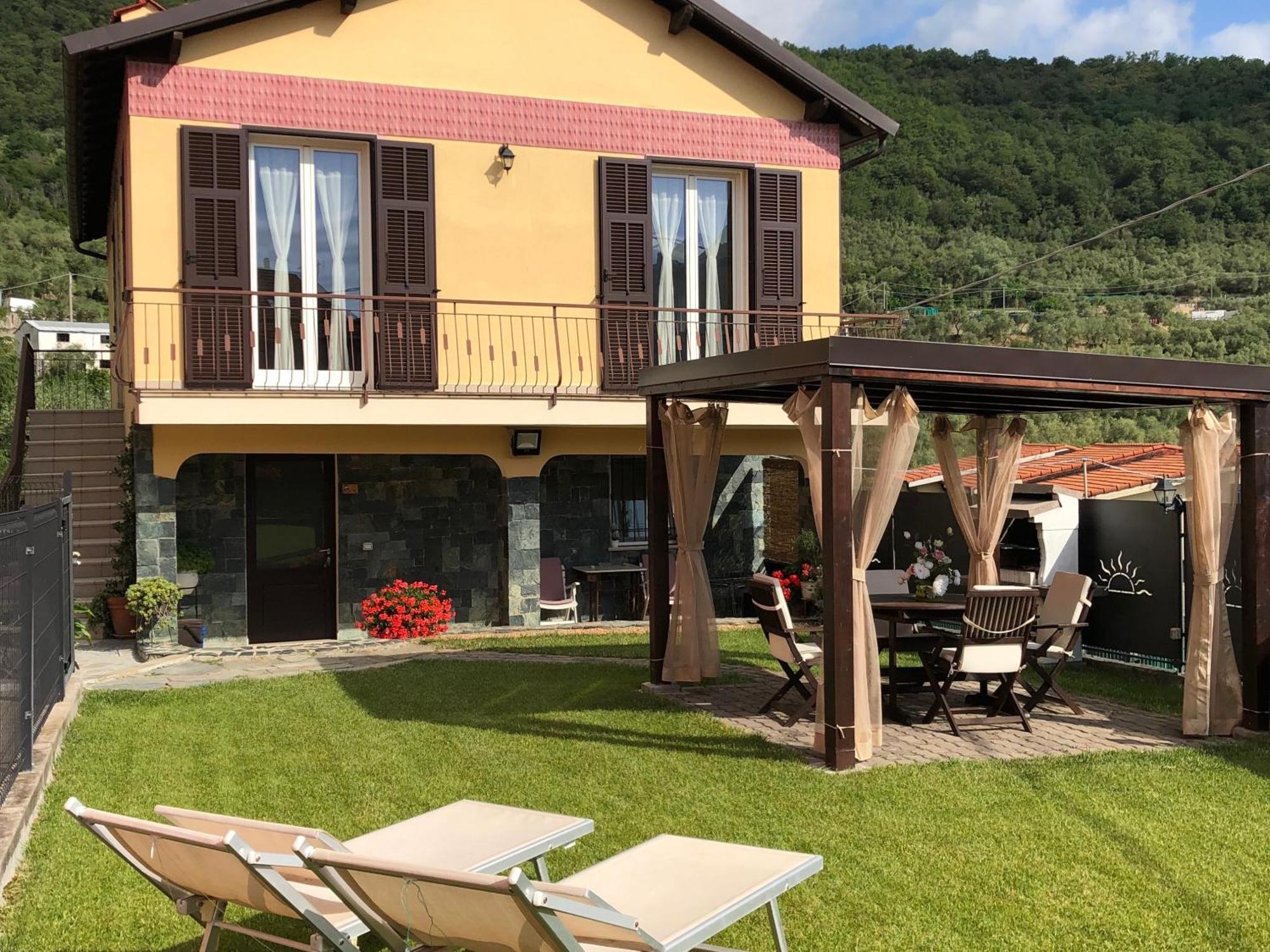 Casa Ginni Con Piscina E Giardino Caravonica Buitenkant foto